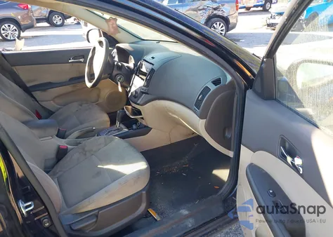 2011 Hyundai Elantra Touring Gls from USA, damaged, VIN KMHDC8AE6BU106137